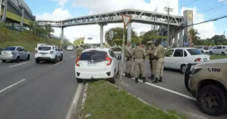 Intensa troca de tiros é registrada na Av. Paralela na manhã desta sexta-feira