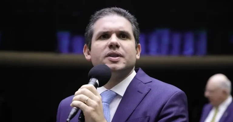 Presidente da Câmara declara que não existem exilados políticos do Brasil