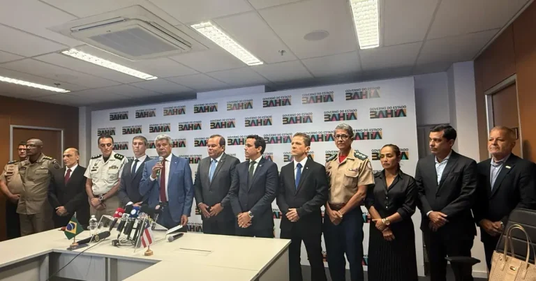 Jerônimo anuncia reforma na Segurança Pública e promove mudanças nos comandos; confira