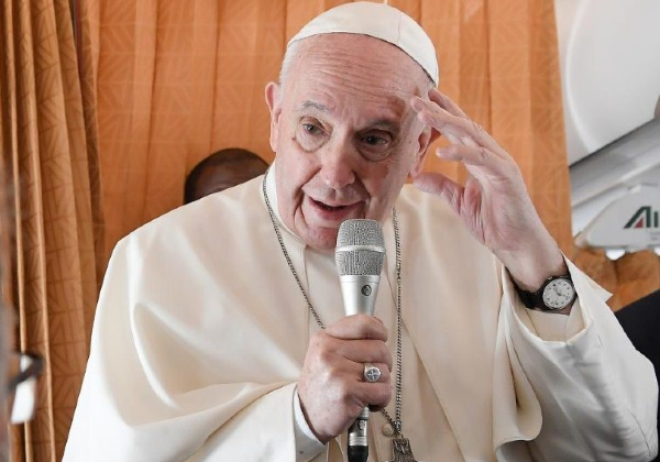 Radiografia confirma melhora do estado de saúde do papa Francisco
