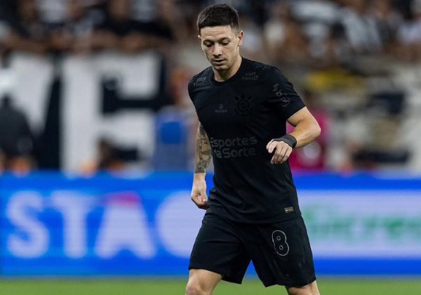 Após jogar no sacrifício, meia argentino é dúvida do Corinthians para duelo com o Bahia