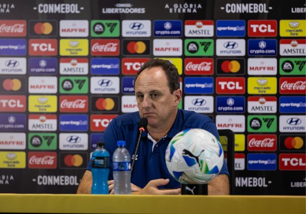 Ceni celebra classificação do Bahia: ‘De quase rebaixado para a Libertadores’