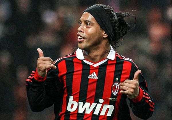 Em mais um ‘rolê aleatório’, Ronaldinho será atração no Carnaval de Salvador