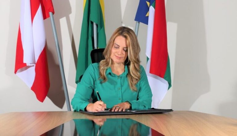 TSE rejeita acusações e mantém Sheila Lemos na prefeitura de Vitória da Conquista