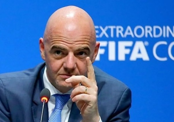 Presidente da Fifa condena ato de racismo sofrido pelo atacante Luighi, do Palmeiras