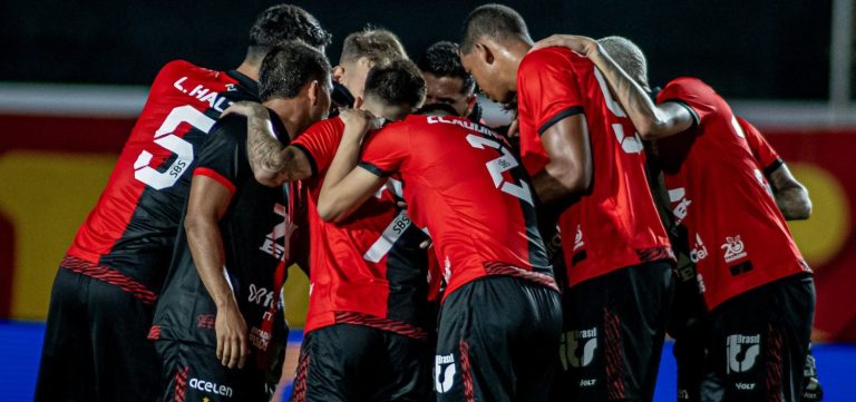 Vitória x Universidad de Quito: horário e prováveis escalações do jogo