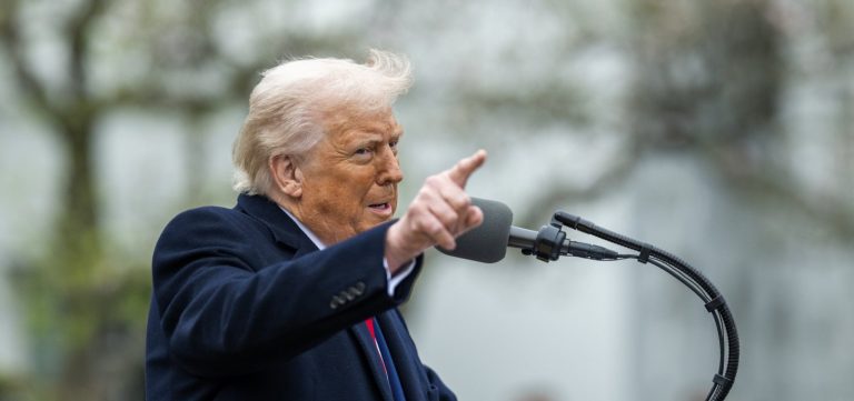 Após tarifas de Trump, mais de 50 países buscam acordo comercial com os EUA