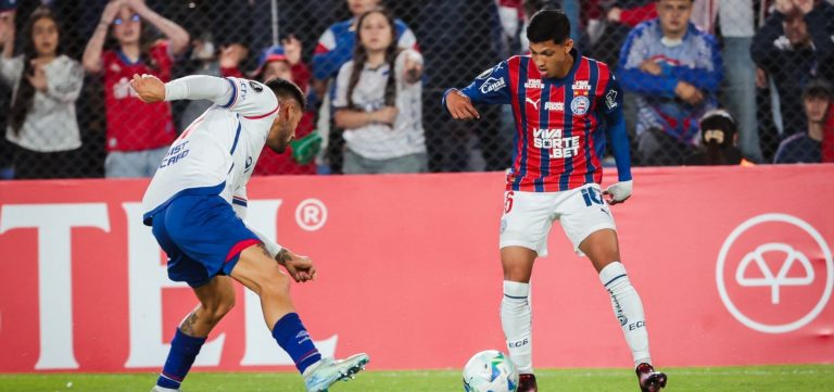 Bahia bate o Nacional e conquista o 1º triunfo fora do Brasil na Libertadores