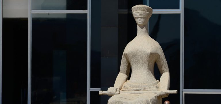 Entidades vão ao Supremo contra resolução do CFM sobre jovens transexuais