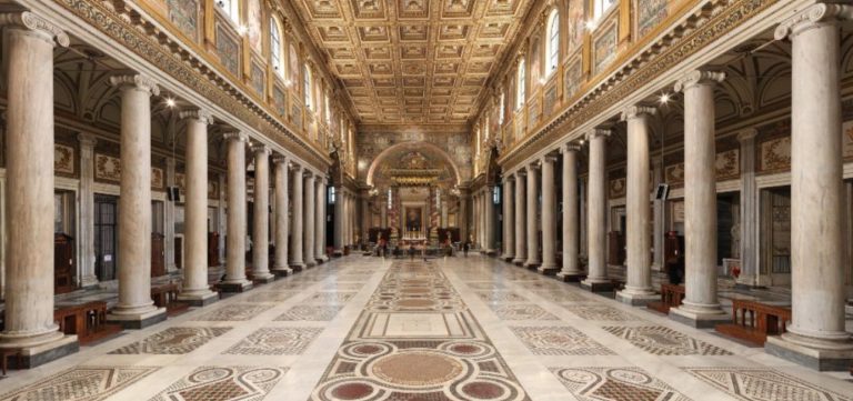 Basílica em que papa será enterrado oferece tour virtual em seu interior