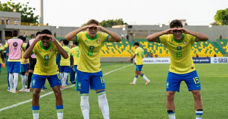 Video: Dupla do Bahia decide, Brasil vence o Chile e vai à final do Sul-Americano Sub-17