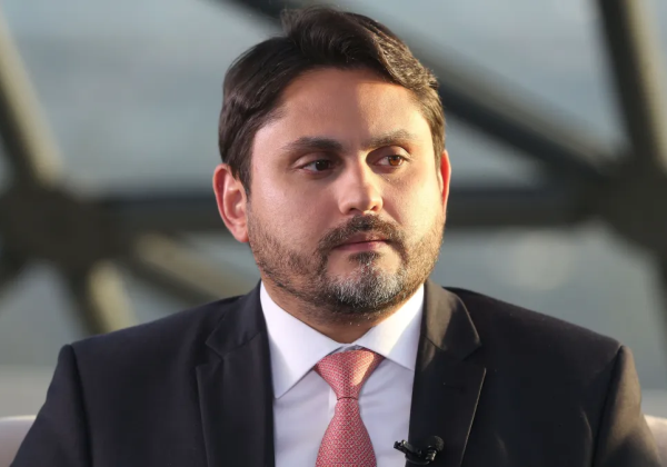 Em carta aberta, Juscelino Filho pede demissão do Ministério das Comunicações
