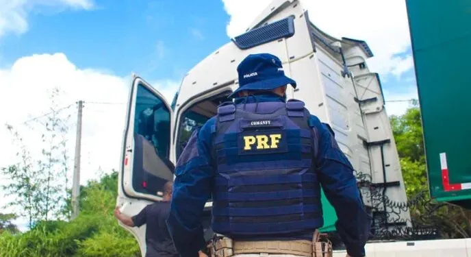 PRF apreende mais de 210 comprimidos de anfetamina na Bahia