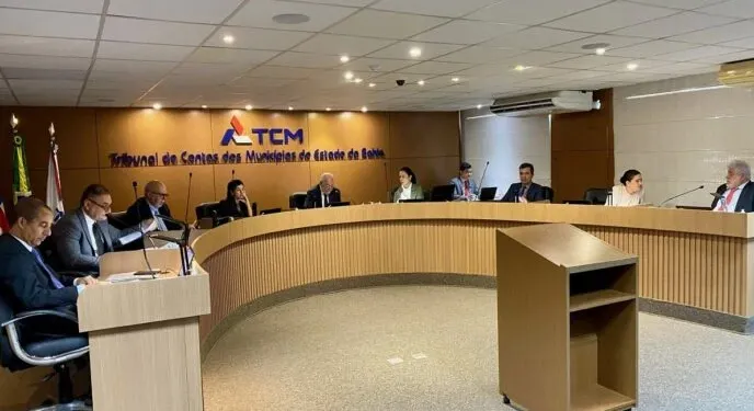 TCM aprova contas com ressalvas de mais 4 cidades baianas