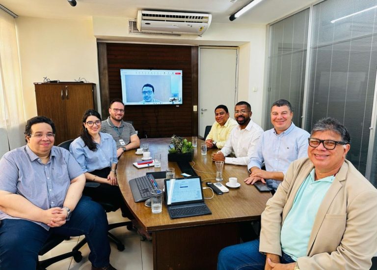 Comitiva de Candeias visita Recife para conhecer políticas públicas de referência no Nordeste