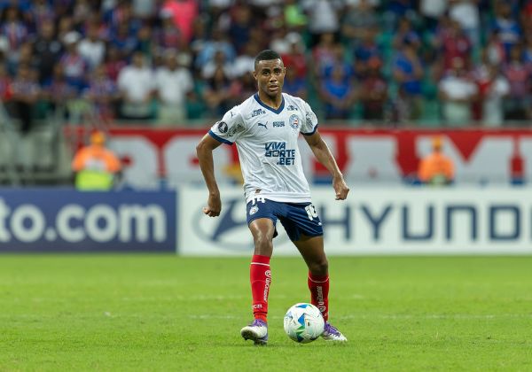 Erick sente incômodo e pode ser desfalque do Bahia nas próximas partidas