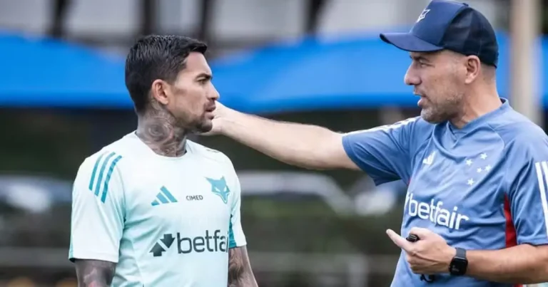 Cruzeiro acerta valor da rescisão e anuncia saída de Dudu