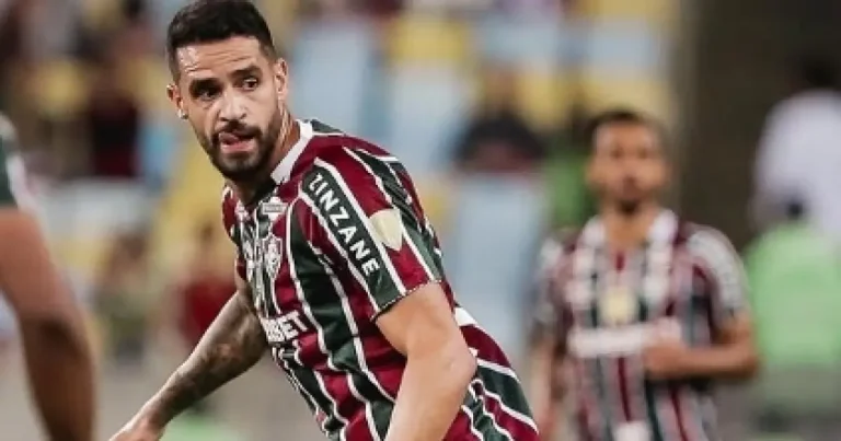 Fluminense anuncia encerramento de contrato com Renato Augusto