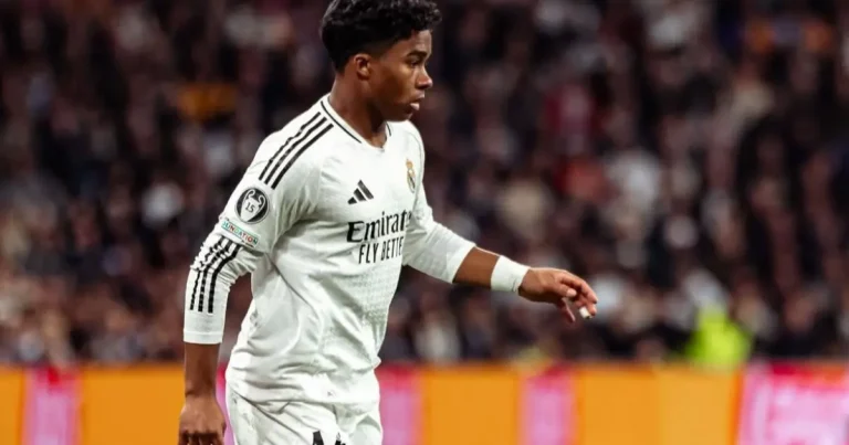 Endrick está fora da convocação de Ancelotti para a Seleção Brasileira após sofrer lesão muscular