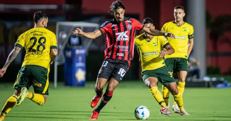 Vitória segue vivo na Sul-Americana após fechamento da 4ª rodada; veja cenário