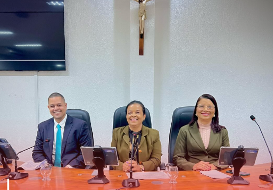 Câmara de Candeias aprova reajuste de 8% para servidores efetivos