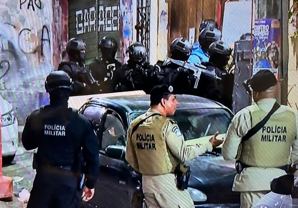Criminoso faz reféns em depósito de bebidas no Complexo do Nordeste de Amaralina