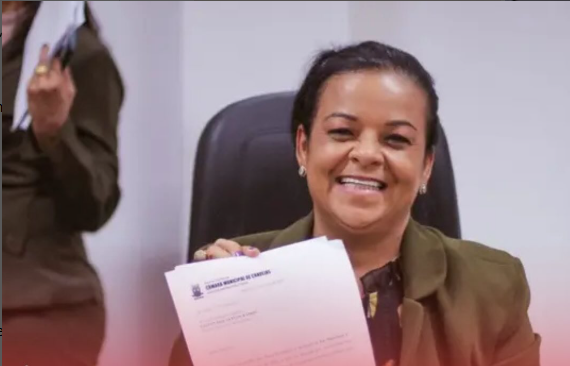 Rosana de Bobó vota a favor do reajuste e reforça compromisso com servidores públicos em Candeias