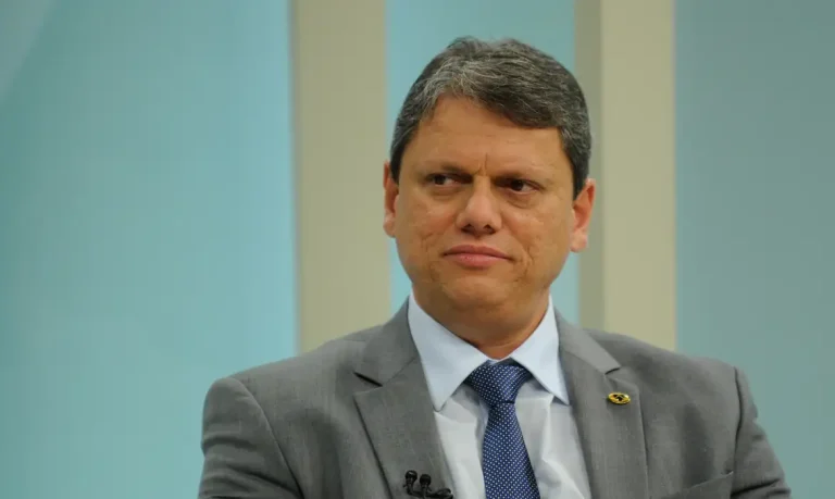 Tarcísio volta negar candidatura à presidência em 2026: ‘Vou ficar em São Paulo’