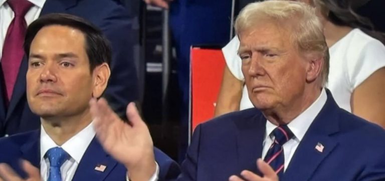 Secretário dos EUA pede que China pressione Irã a não fechar o Estreito de Ormuz