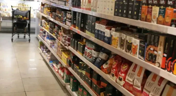 Vendas do comércio tiveram queda de 0,4% em abril