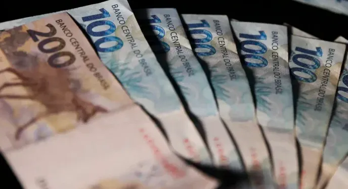 Dívida Pública se aproxima-se de R$ 7,7 trilhões