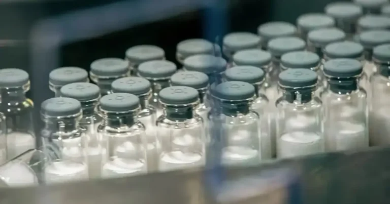 Vacina contra dengue produzida pelo Butantan deve estar disponível no começo de 2026, anuncia Padilha