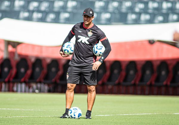 Vitória pode ter até sete desfalques para enfrentar o vice-líder do Brasileirão