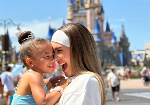 Lore Improta mostra fotos com Liz na Disney: ‘Que privilégio!’