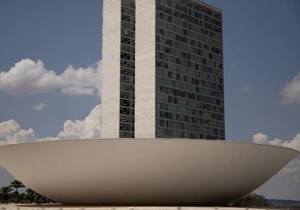 Câmara aprova projeto de lei que aumenta tempo mínimo para progressão de pena por homicídio