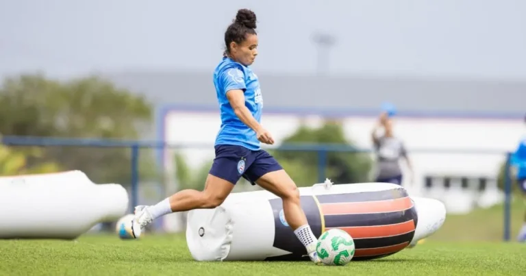 Após recesso, Mulheres de Aço retomam treinamentos com foco no Corinthians