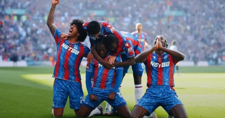 Crystal Palace perde vaga na Liga Europa por ter John Textor como sócio