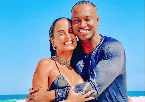 Carol Peixinho revela que engravidou de Thiaguinho após sete meses tentando