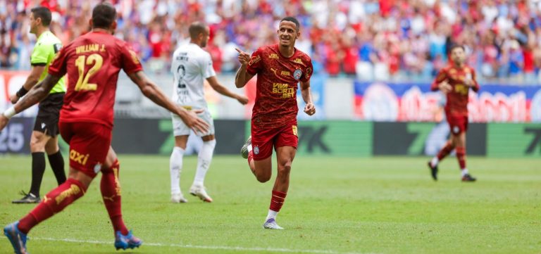 Bahia vence o Santos na Fonte Nova pelo Campeonato Brasileiro