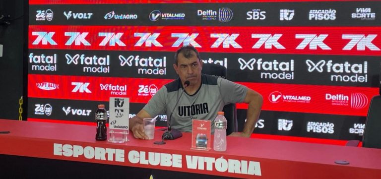Fábio Carille é demitido do Vitória após goleada humilhante por 8 a 0