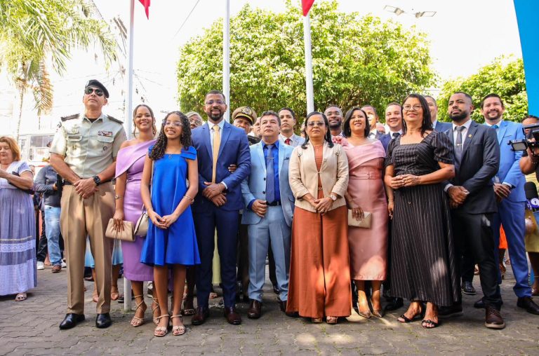 Candeias: Alvorada, atos cívicos e solenes marcam os 67 anos de emancipação política de Candeias