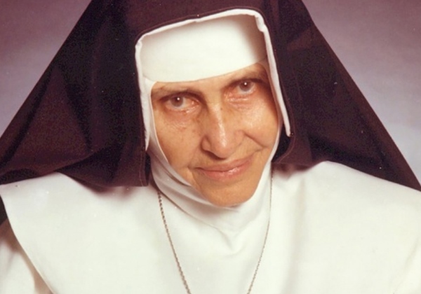 Milhares de fiéis aproveitam programação no Dia de Santa Dulce