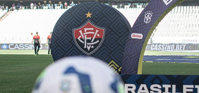 Grêmio x Vitória: onde assistir, prováveis escalações e arbitragem