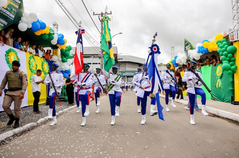 Candeias: Município celebra 203 anos de independência com desfile em defesa da sustentabilidade