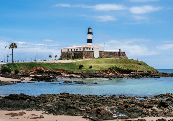 Salvador terá fim de semana com sol, chuva e calor de até 30°C