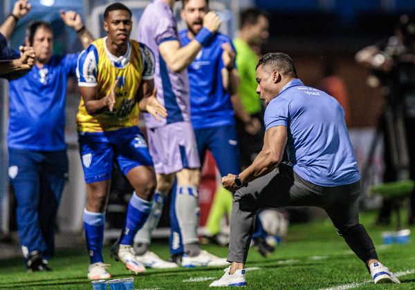 Perto do Vitória, Jair Ventura salvou três times do rebaixamento na Série A