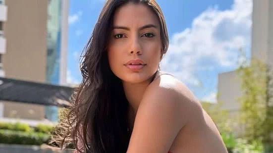 Ex-BBB Nanda Bande ostenta boa forma de biquíni e enlouquece seguidores; veja fotos