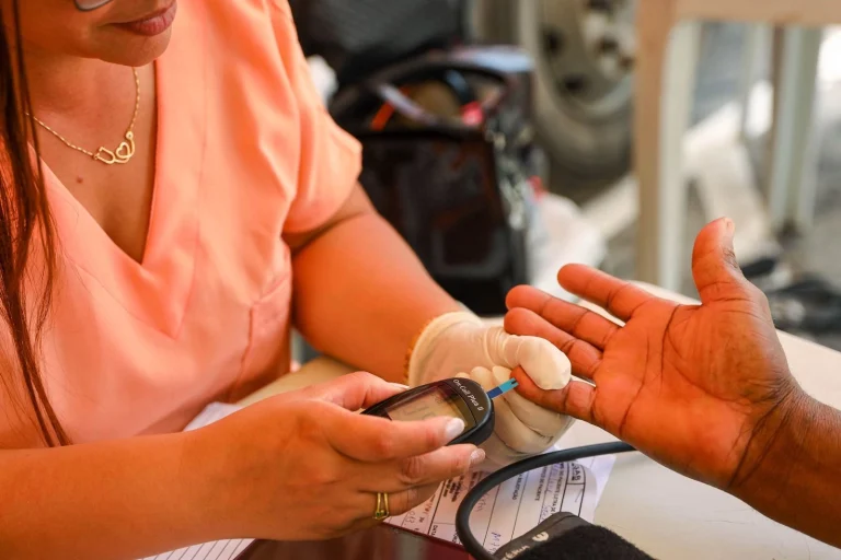 Candeias: Mulheres são beneficiadas com diversos atendimentos em ação do Outubro Rosa