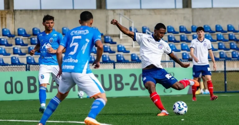 Campo sintético do CT Evaristo de Macedo recebe certificado FIFA Quality Pro