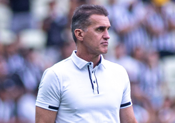 Ex-técnico do Vitória deve assumir clube da Série A antes de enfrentar o Bahia
